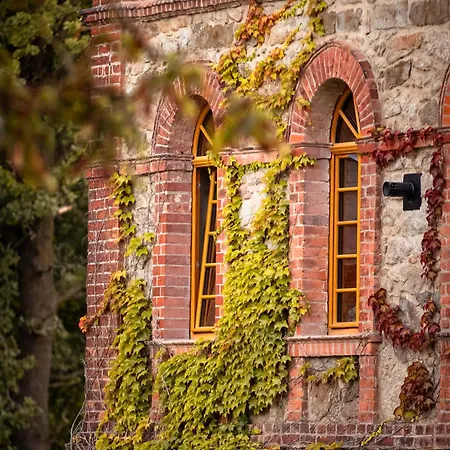 Wohnen Auf 2 Etagen Mit Terrasse Und Kamin - Fuer Kurzentschlossene Vakantiehuis